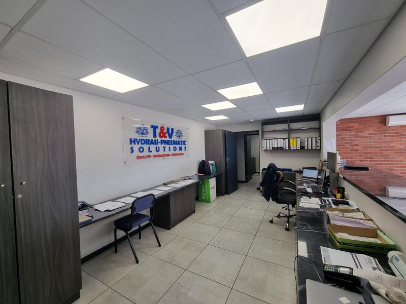 To Let commercial Property for Rent in Fairview Eastern Cape